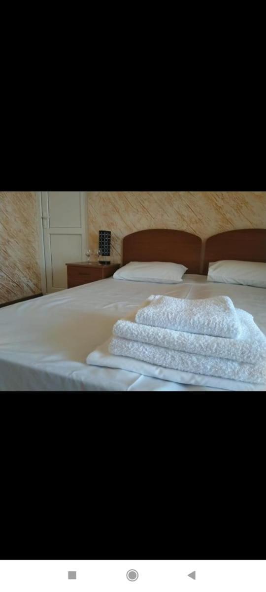 Geno Guest House Кваріаті Номер фото